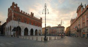 piacenza piazza cavalli superfoto2