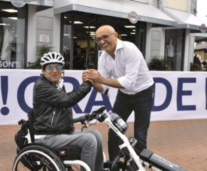 Bruno Galvani con il presidente del Comitato pro Villanova Valter Bulla