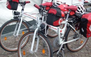 Croce-rossa-biciclette