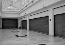 Commercio in crisi: rischio desertificazione I casi Mercatone Uno, Carrefour e Mediaworld