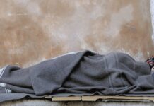 Solidarietà, Natale per gli ultimi Alla Sacra Famiglia riparo e calore per i senzatetto