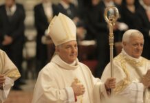 A Mons. Giorgio Corbellini l’Antonino d’Oro 2017: “pastore vicino alla gente, padre e fratello”