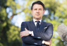 Conte e Casaleggio si accordano: il Pd si preoccupa, il centrodestra si spacca