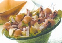 INSALATA DI GAMBERI, PROSCIUTTO, MELONE E MELA VERDE
