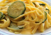 CUCINA DI CASA – LINGUINE UOVA E ZUCCHINE