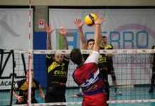 Volley, la Canottieri Ongina serve il bis: 3-0 sul campo del Sant’Anna Tomcar