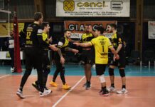 Volley serie B maschile – La Canottieri Ongina difende il “fortino”: 3-0 al Sant’Anna Tomcar