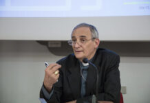 Zuppi ai vescovi italiani: “Il mondo si fermi sulla via della guerra”