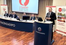 Il ministro Lollobrigida: “Pomodoro simbolo della nostra sovranità alimentare”