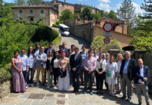 Droni e microbioma per la sostenibilità: challenge per gli studenti di Scienze agrarie della Cattolica all’agriturismo Il Borro