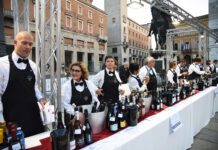 Tramonto DiVino arriva a Piacenza: 400 etichette e finger food in Piazza Cavalli