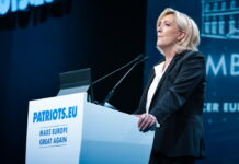 “Colpevoli di frode” Marine Le Pen e 8 eurodeputati, solidarietà da Salvini e Orban