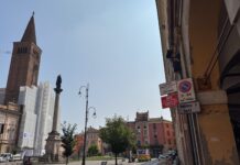 APU di piazza Duomo, prorogato al 23 giugno l’inizio delle sanzioni per i mezzi non autorizzati