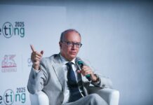 Valditara: “I social scatenano aggressività, li vieteremo sotto i 15 anni”